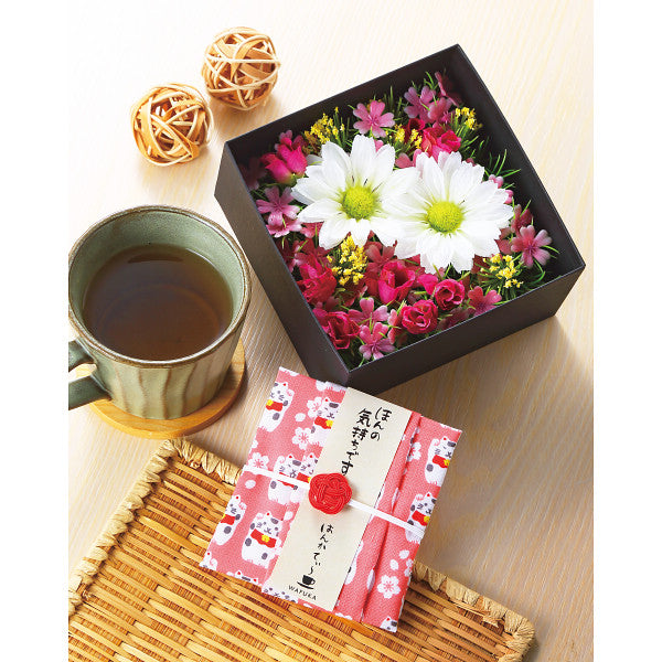 ほんの気持ちシリーズ　ＢＯＸフラワー（ハンカチ・紅茶付）